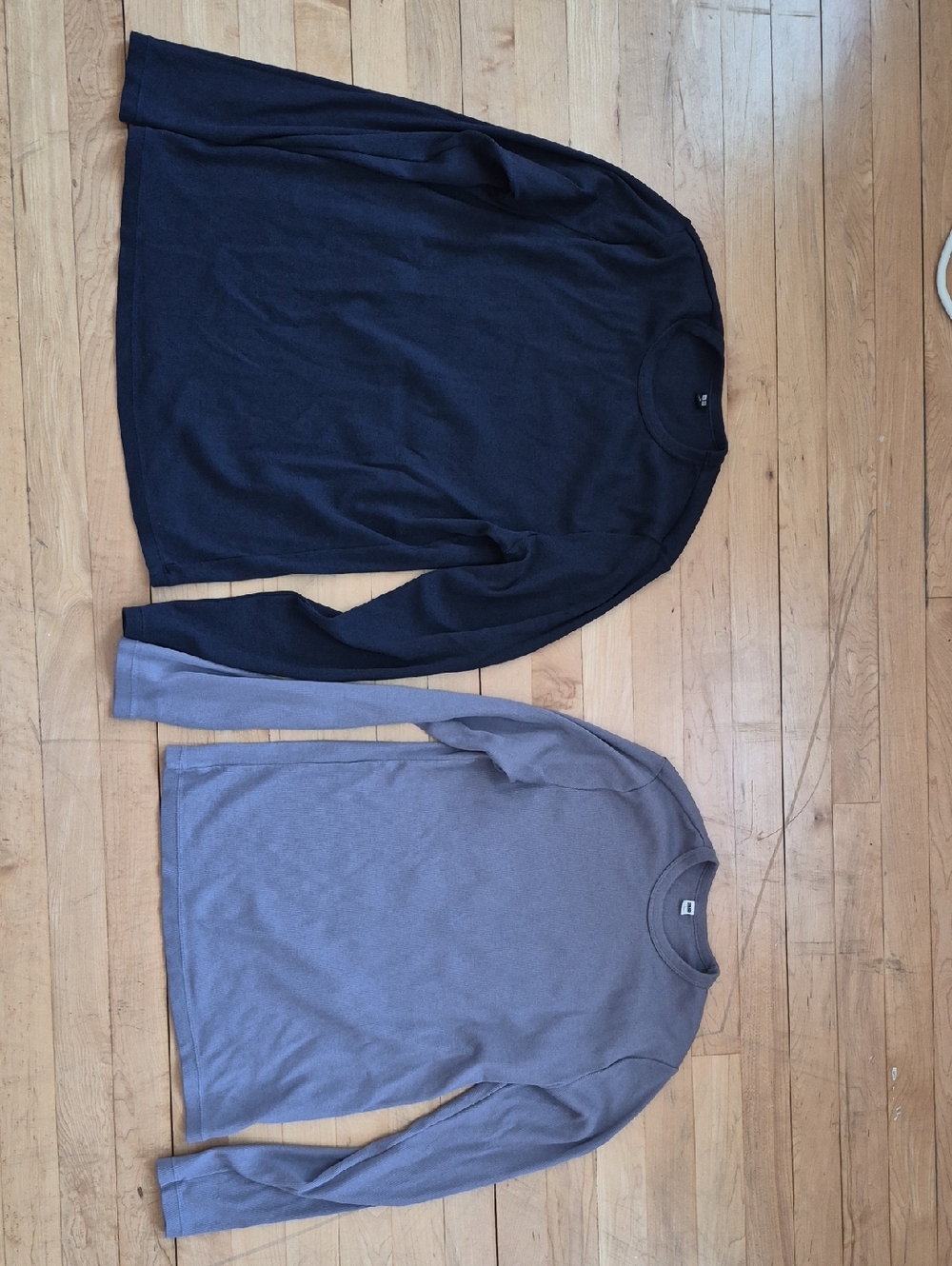 Uniqlo Women's Long-Sleeve Crewneck Set — Navy & Purple